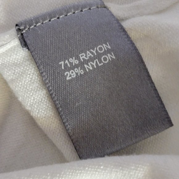 Marled Reunited White Red Heart Graphic Sweater Pullover Valentine 💕❤️ M - Picture 5 of 12